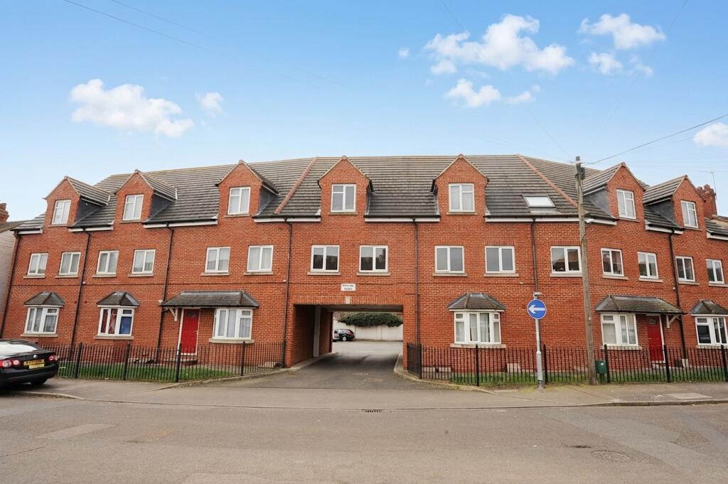 2 bed 1st Floor Flat for rent in Wellingborough. From Hawksbys - Wellingborough