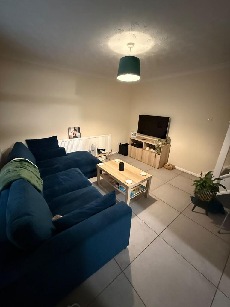 2 bed Mid Terraced House for rent in Wellingborough. From Hawksbys - Wellingborough