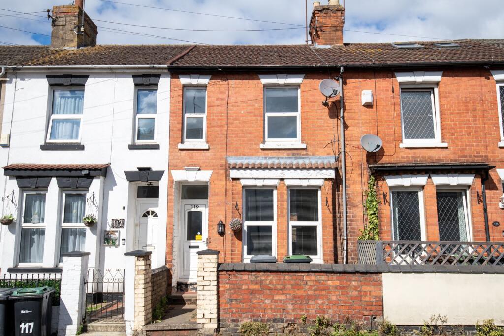 2 bed Mid Terraced House for rent in Wellingborough. From Hawksbys - Wellingborough