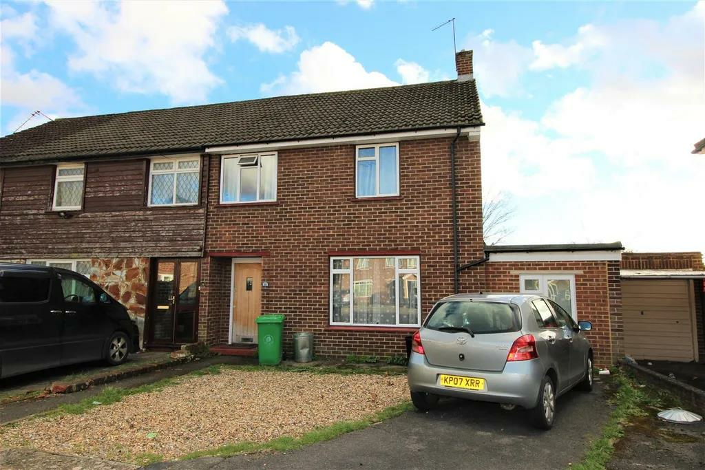 5 bed Semi-Detached House for rent in Uxbridge. From Coopers - Hillingdon