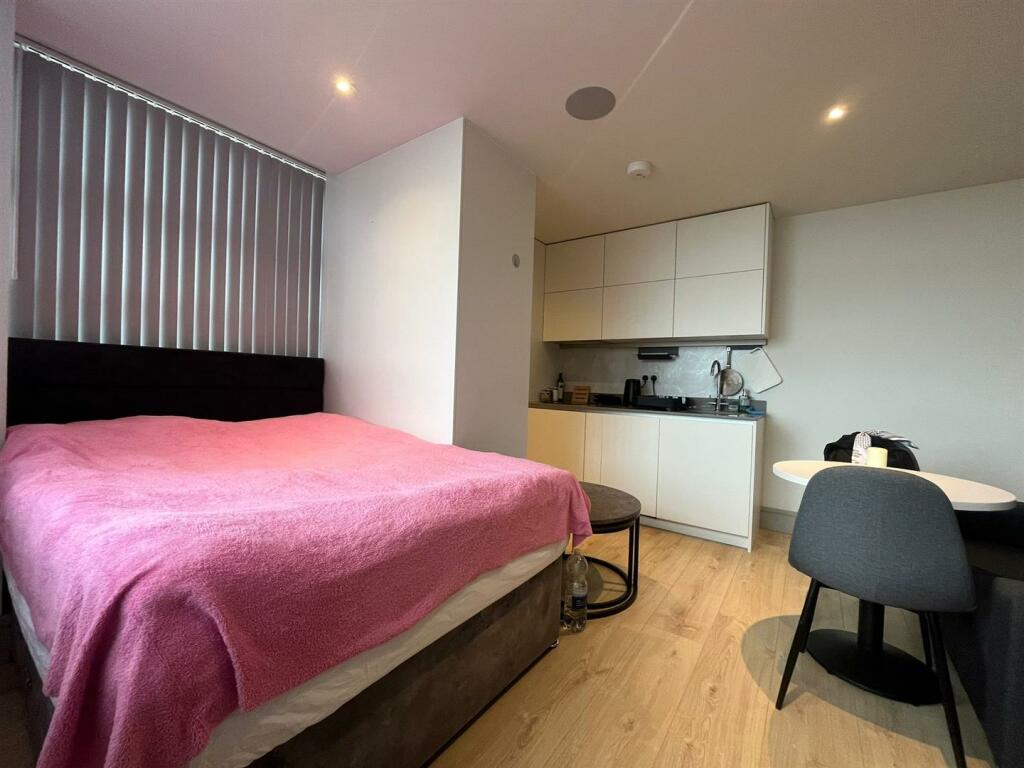 0 bed Studio for rent in Uxbridge. From Coopers - Hillingdon