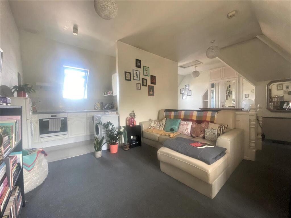 0 bed Studio for rent in Uxbridge. From Coopers - Hillingdon