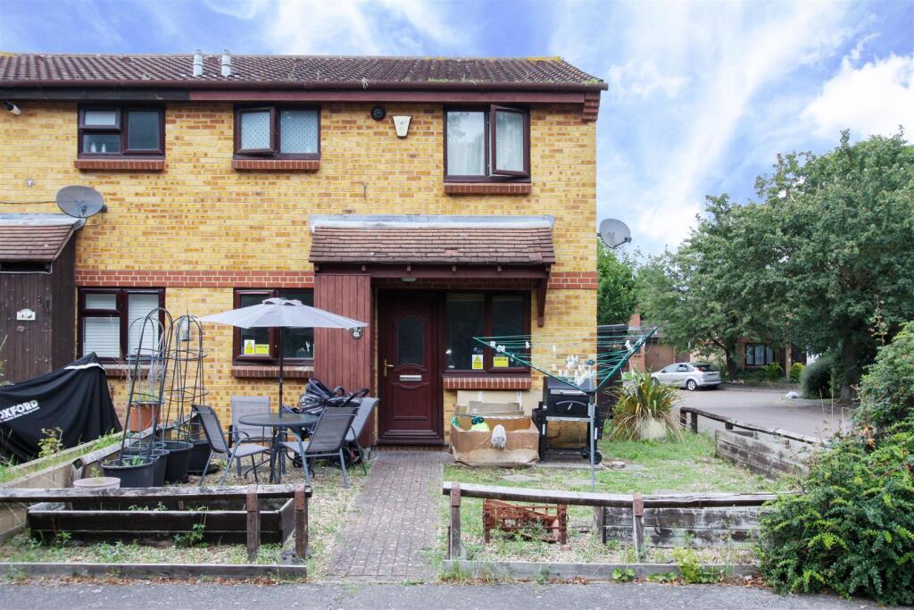 1 bed End of Terrace for rent in West Drayton. From Coopers - Hillingdon