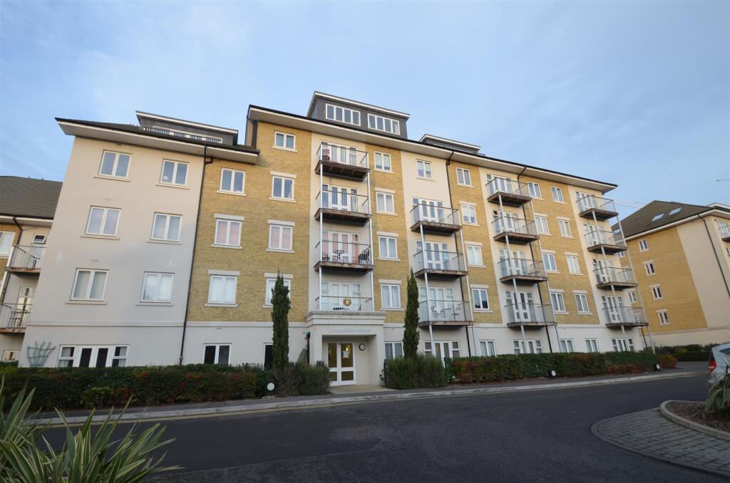 2 bed Apartment for rent in West Drayton. From Coopers - Hillingdon