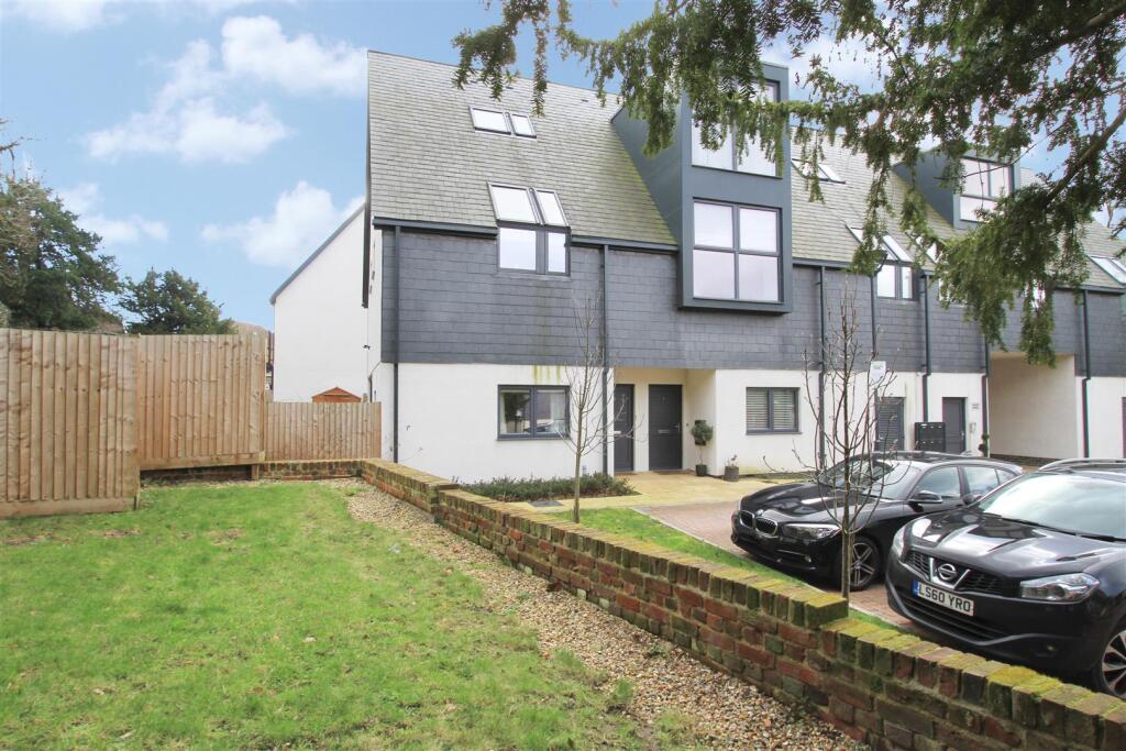1 bed Annexe for rent in Uxbridge. From Coopers - Hillingdon