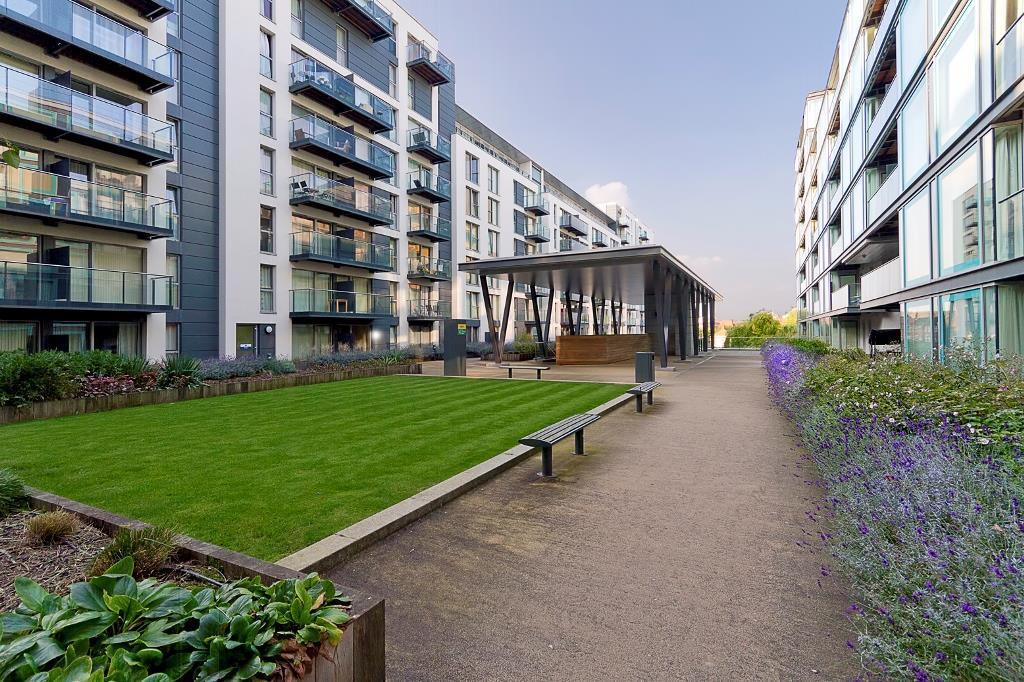 4 bed Studio for rent in Hayes. From Coopers - Hillingdon