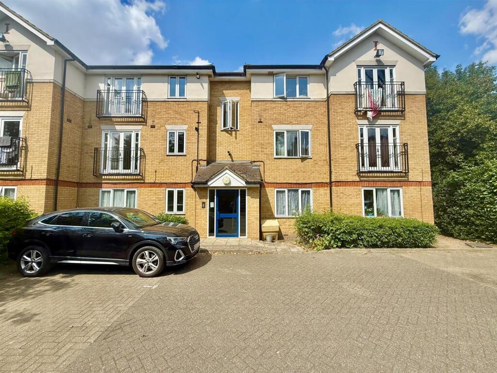 2 bed Apartment for rent in West Drayton. From Coopers - Hillingdon 2 bed Apartment for rent in West Drayton. From Coopers - Hillingdon