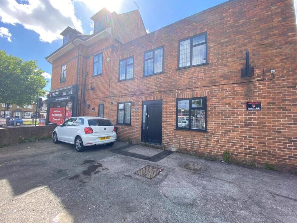 1 bed Annexe for rent in Hayes. From Coopers - Hillingdon