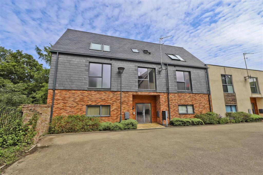 1 bed Apartment for rent in Uxbridge. From Coopers - Hillingdon 1 bed Apartment for rent in Uxbridge. From Coopers - Hillingdon