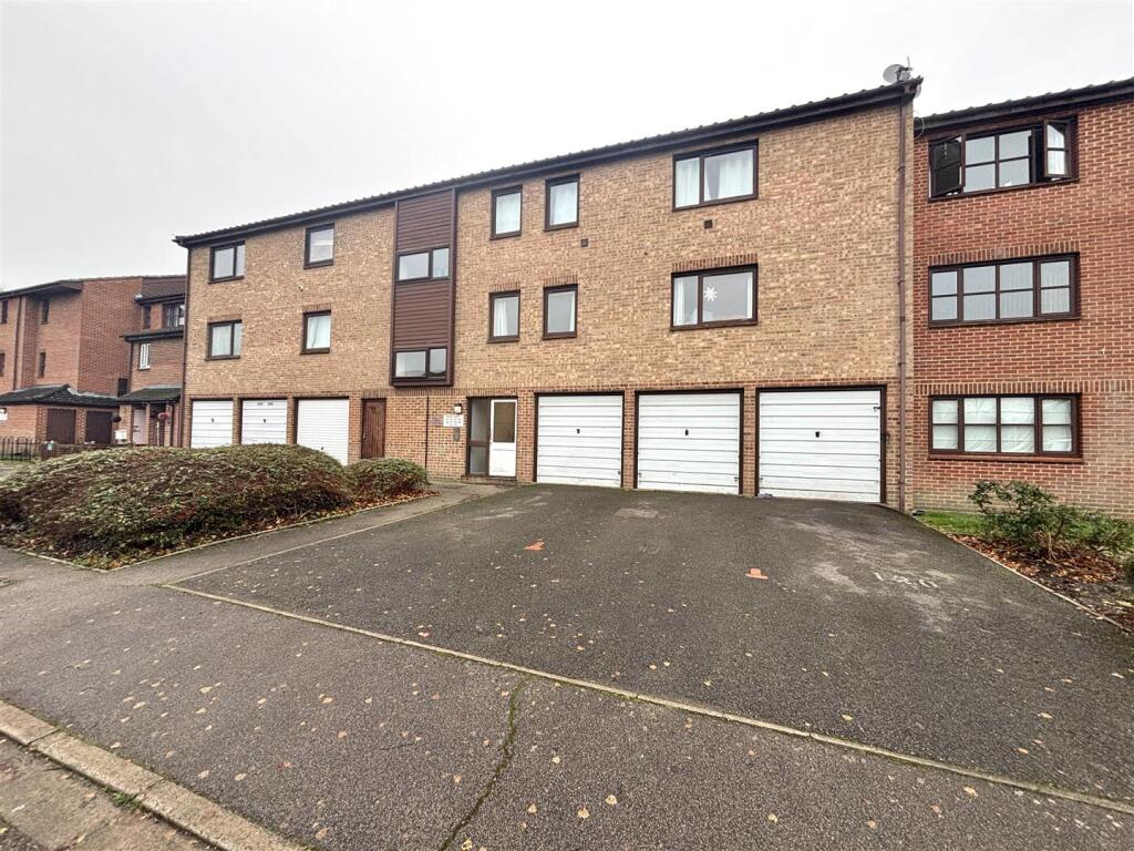 1 bed Apartment for rent in Uxbridge. From Coopers - Hillingdon 1 bed Apartment for rent in Uxbridge. From Coopers - Hillingdon