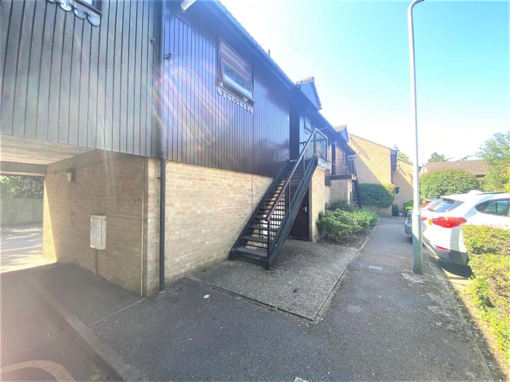1 bed Apartment for rent in Uxbridge. From Coopers - Hillingdon 1 bed Apartment for rent in Uxbridge. From Coopers - Hillingdon