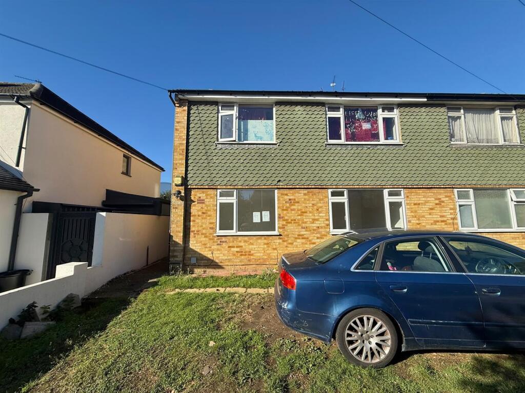 2 bed Annexe for rent in Uxbridge. From Coopers - Hillingdon 2 bed Annexe for rent in Uxbridge. From Coopers - Hillingdon