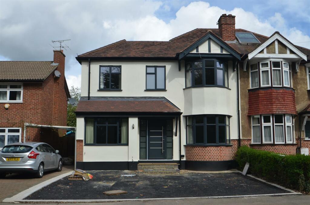 5 bed Semi-Detached House for rent in Ruislip. From Coopers - Ruislip