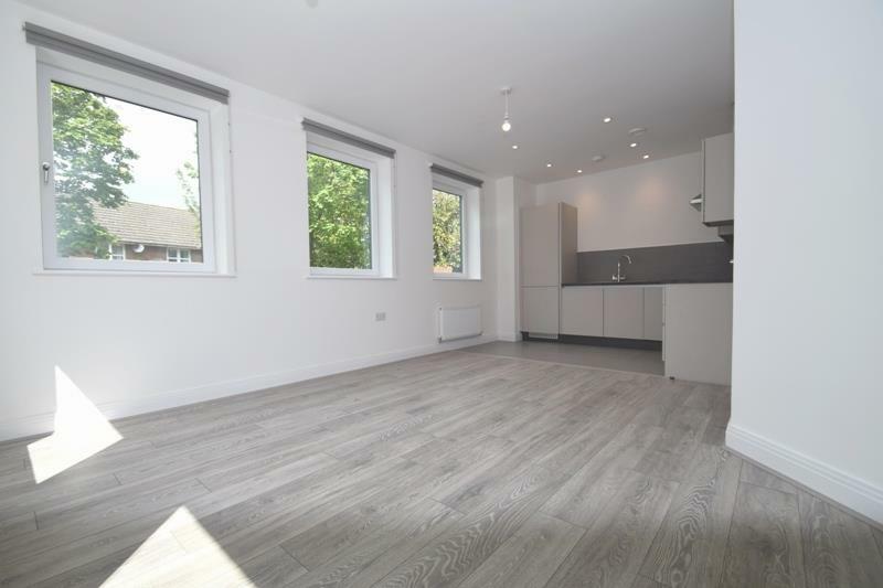 1 bed Apartment for rent in Northwood. From Coopers - Ruislip