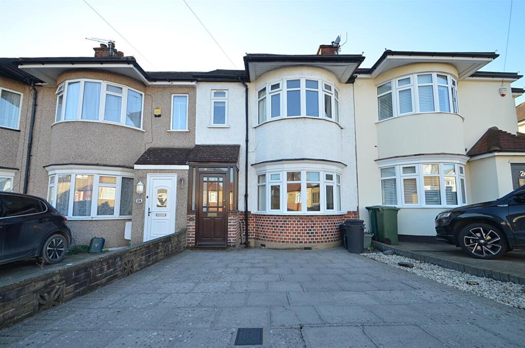 2 bed Mid Terraced House for rent in Ruislip. From Coopers - Ruislip 2 bed Mid Terraced House for rent in Ruislip. From Coopers - Ruislip