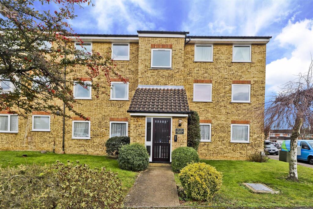 2 bed Apartment for rent in Ruislip. From Coopers - Ruislip 2 bed Apartment for rent in Ruislip. From Coopers - Ruislip