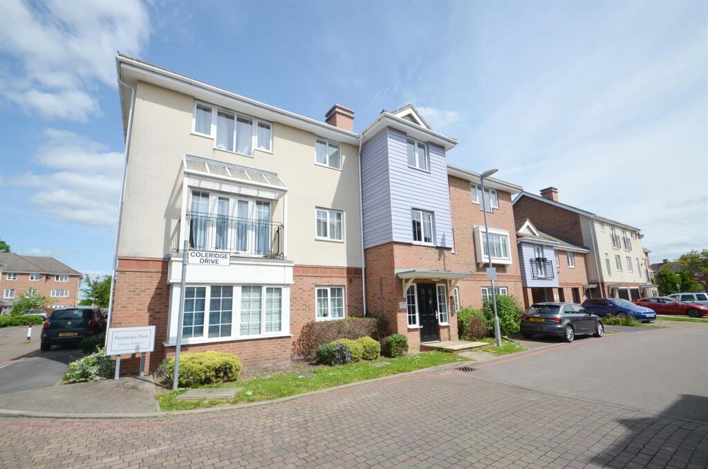 1 bed Apartment for rent in Ruislip. From Coopers - Ruislip