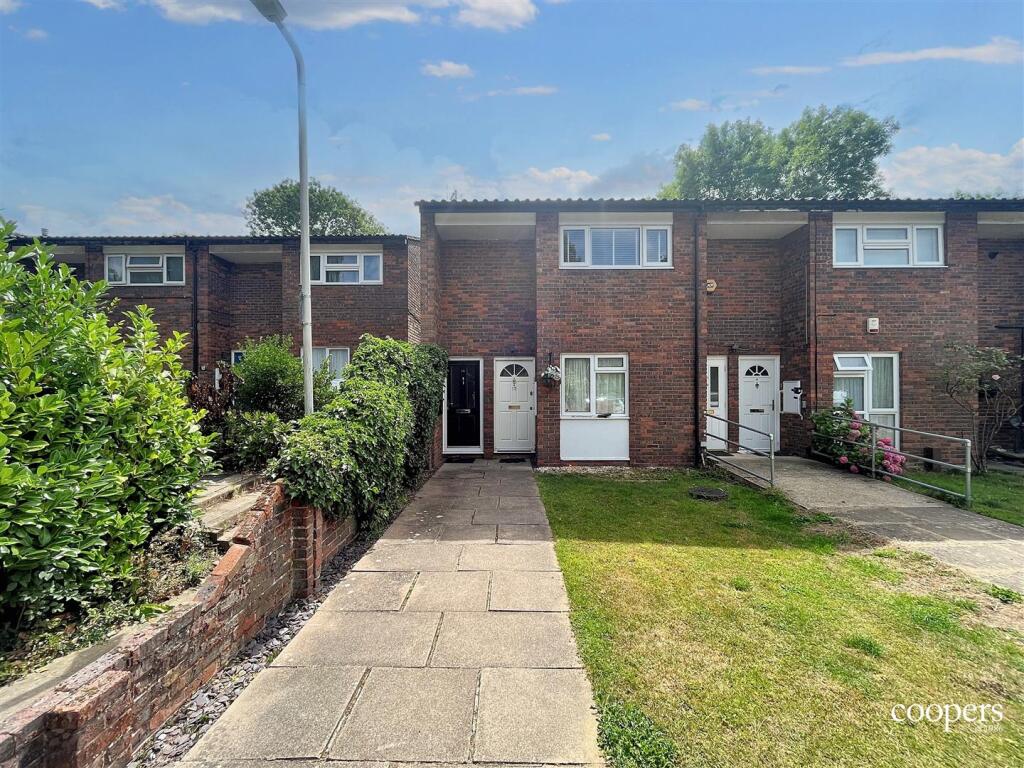 1 bed Annexe for rent in Ruislip. From Coopers - Ruislip