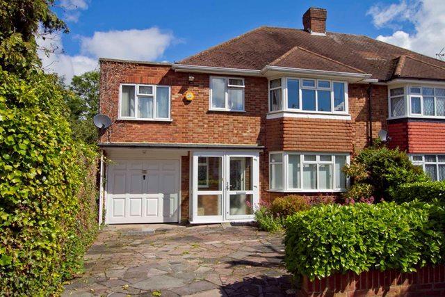 4 bed Semi Detached for rent in Ruislip. From Coopers - Ruislip 4 bed Semi Detached for rent in Ruislip. From Coopers - Ruislip