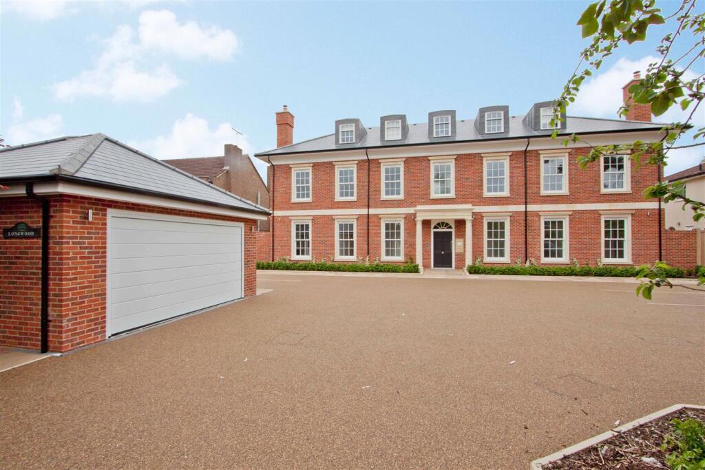 2 bed Apartment for rent in New Denham. From Coopers - Ruislip 2 bed Apartment for rent in New Denham. From Coopers - Ruislip