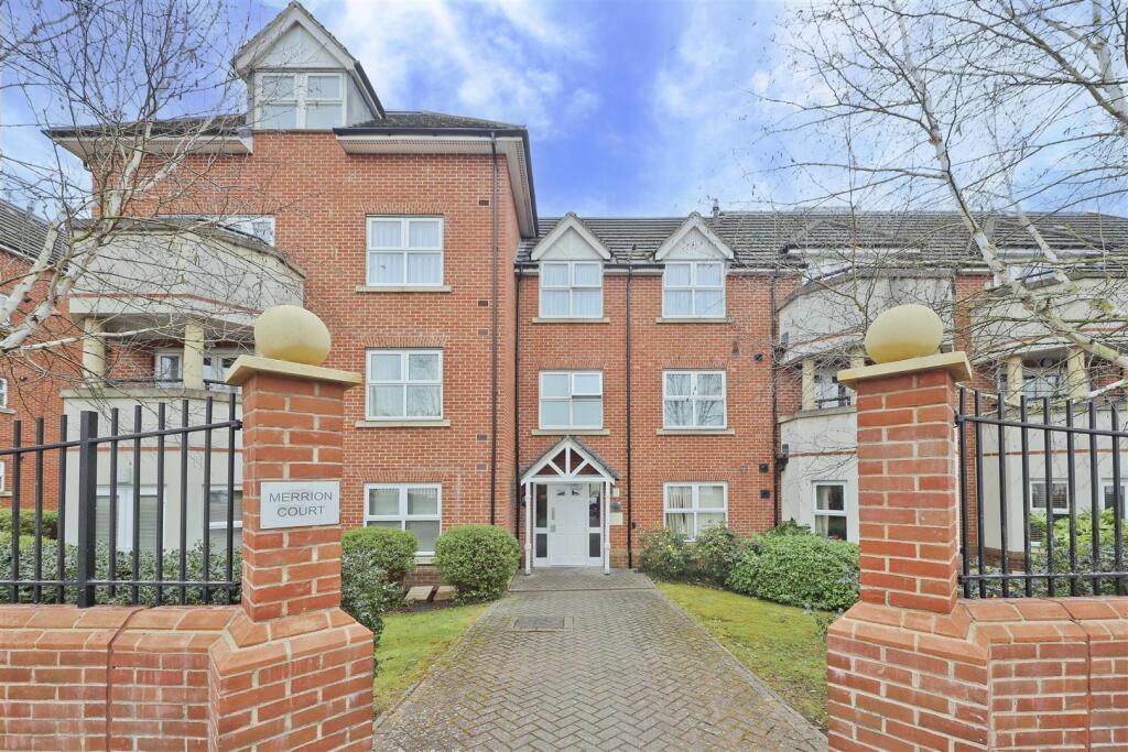 1 bed Apartment for rent in Ruislip. From Coopers - Ruislip