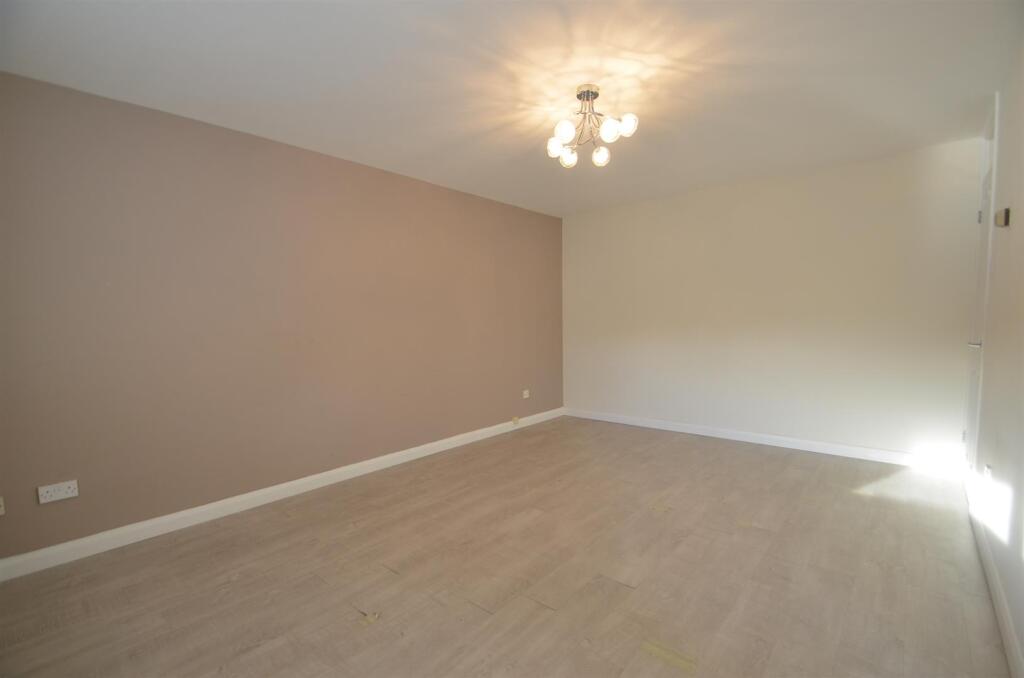 2 bed Apartment for rent in Ruislip. From Coopers - Ruislip 2 bed Apartment for rent in Ruislip. From Coopers - Ruislip