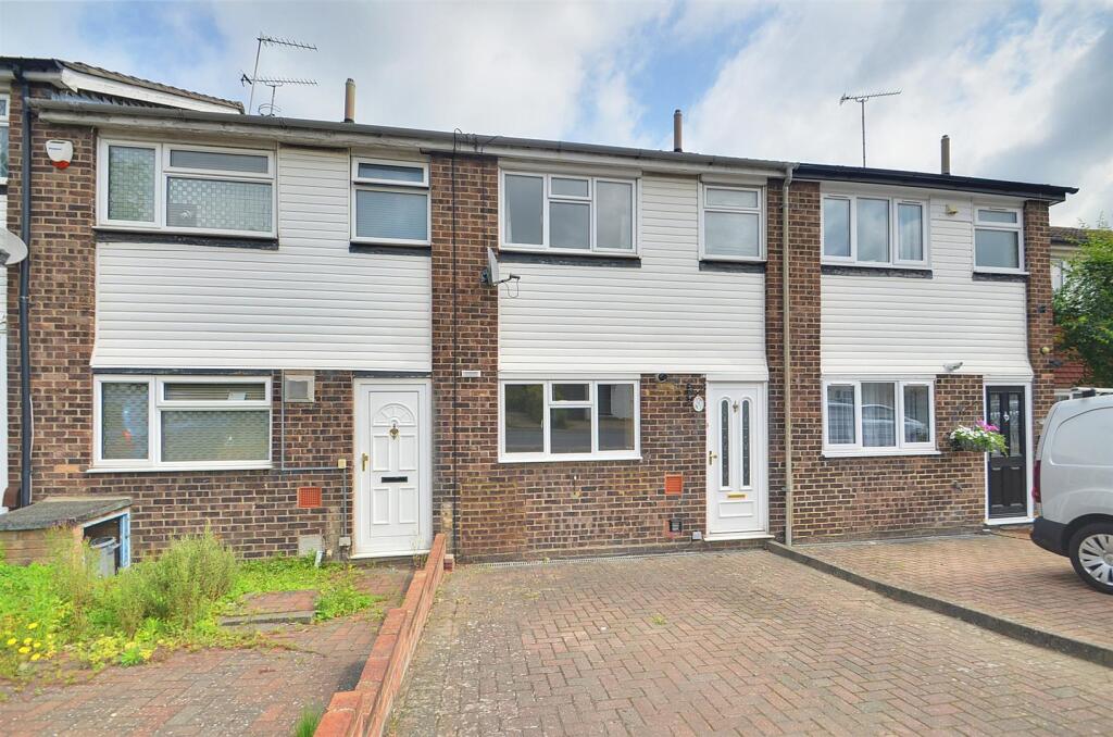 2 bed Mid Terraced House for rent in Ruislip. From Coopers - Ruislip 2 bed Mid Terraced House for rent in Ruislip. From Coopers - Ruislip