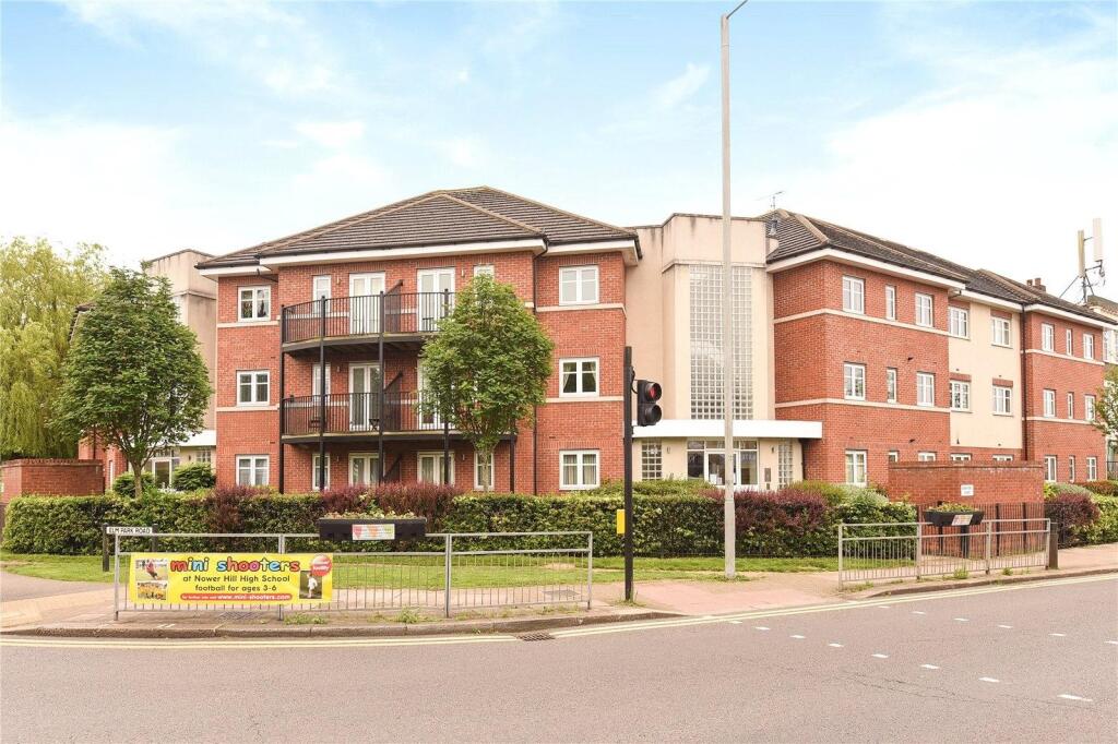 2 bed Apartment for rent in Pinner. From Coopers - Ruislip