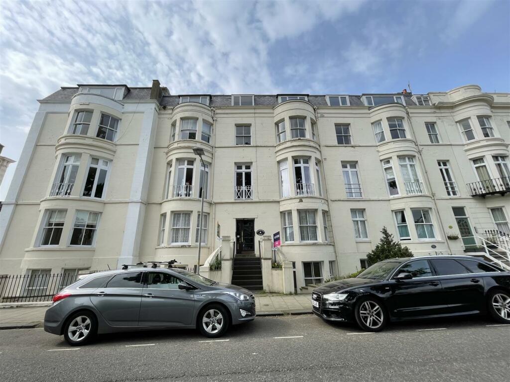 2 bed Apartment for rent in Scarborough. From Andrew Cowen Estate Agents