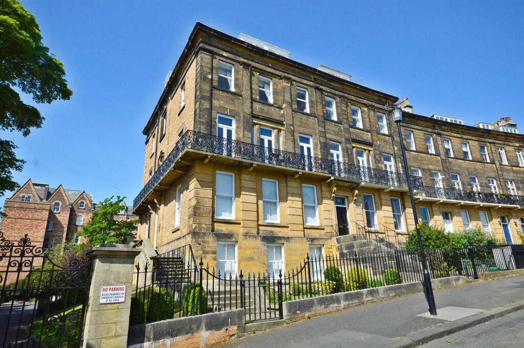 2 bed Penthouse for rent in Scarborough. From Andrew Cowen Estate Agents