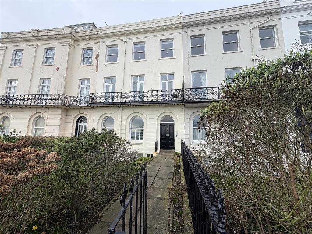 2 bed Apartment for rent in Scarborough. From Andrew Cowen Estate Agency - Scarborough