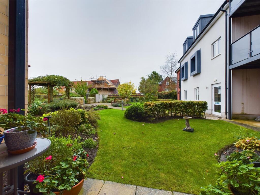 1 bed Apartment for rent in Irton. From Andrew Cowen Estate Agency - Scarborough