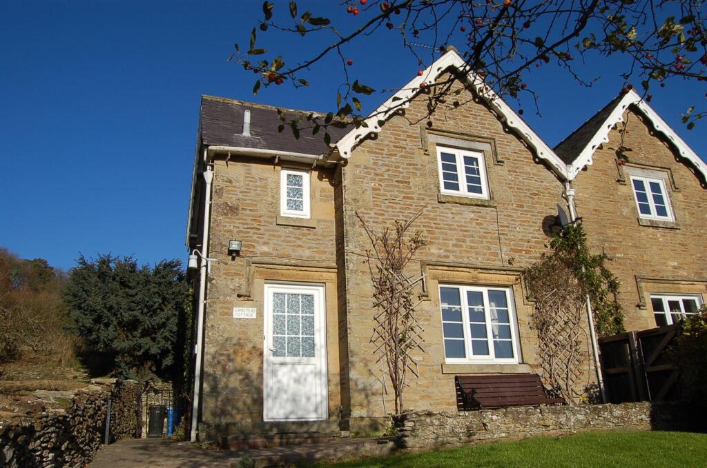 3 bed Cottage for rent in Hackness. From Andrew Cowen Estate Agency - Scarborough