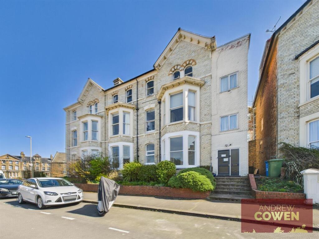 2 bed Apartment for rent in Scarborough. From Andrew Cowen Estate Agency - Scarborough 2 bed Apartment for rent in Scarborough. From Andrew Cowen Estate Agency - Scarborough