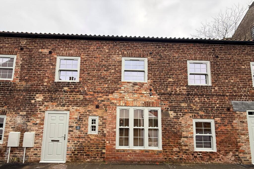 2 bed Cottage for rent in Stokesley. From Harvey Brooks - Marton 2 bed Cottage for rent in Stokesley. From Harvey Brooks - Marton