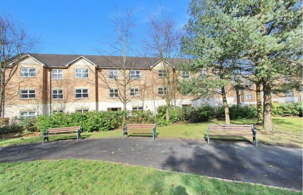 3 bed Duplex for rent in Whitefield. From Aubrey Lee & Co - Blackley 3 bed Duplex for rent in Whitefield. From Aubrey Lee & Co - Blackley