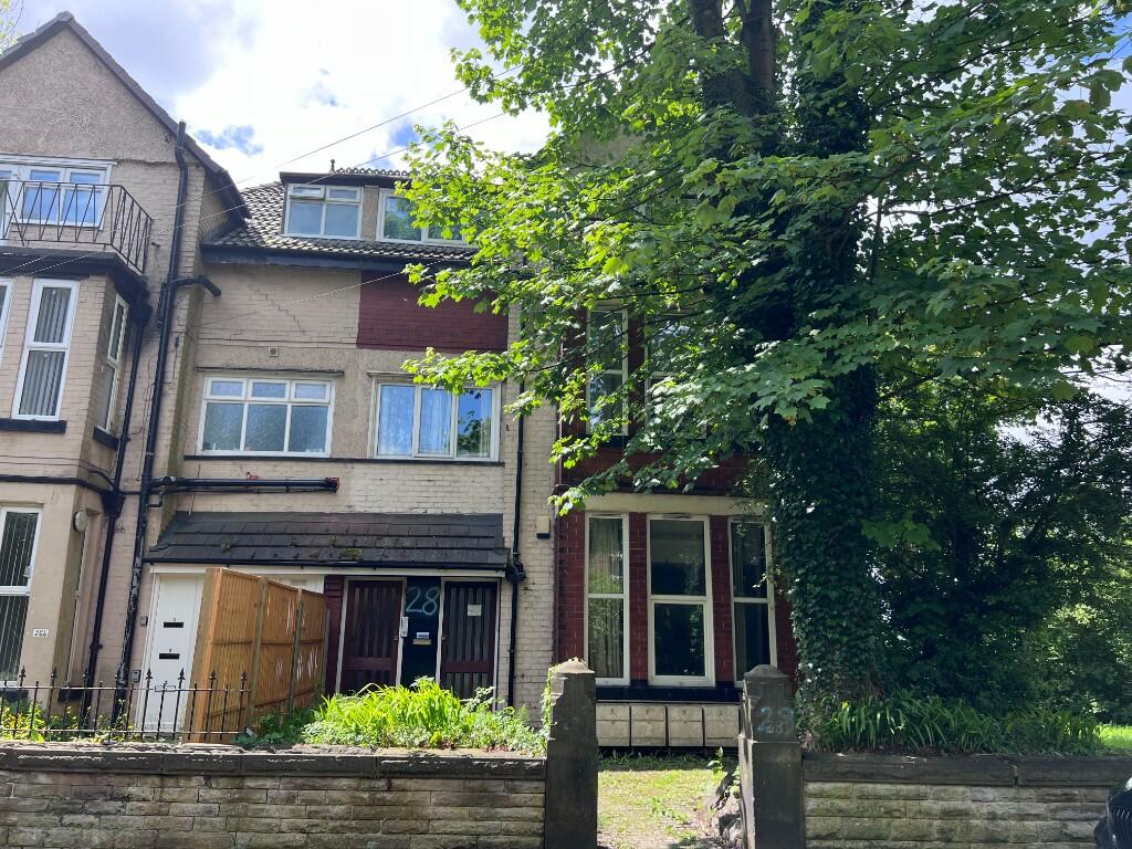 1 bed 1st Floor Flat for rent in Simister. From Aubrey Lee & Co - Blackley