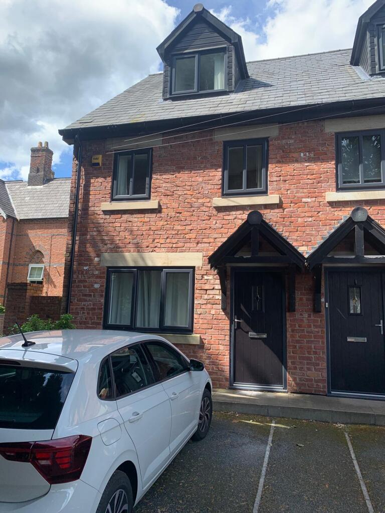 3 bed Semi Detached for rent in Rhodes. From Aubrey Lee & Co - Blackley 3 bed Semi Detached for rent in Rhodes. From Aubrey Lee & Co - Blackley