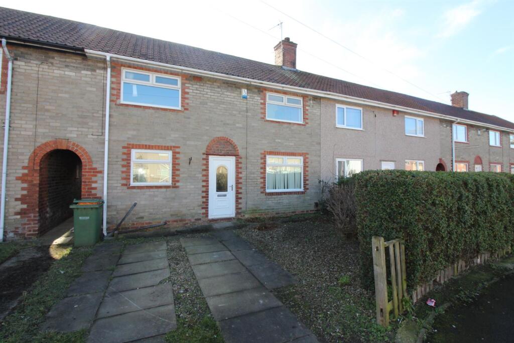 3 bed Mid Terraced House for rent in Billingham. From Drummonds Estate Agents - BILLINGHAM