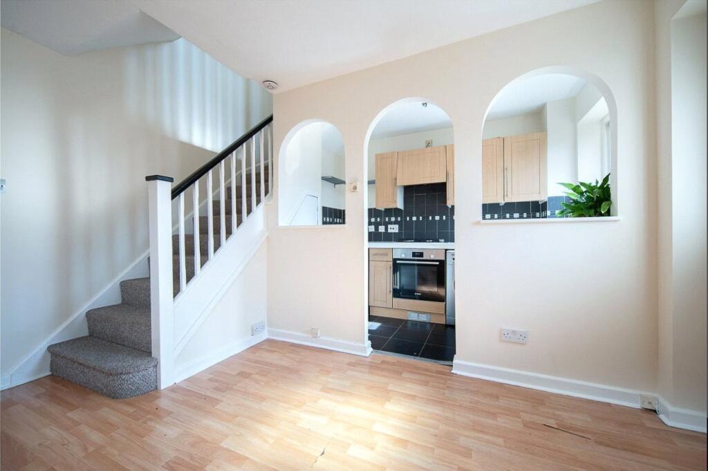 1 bed End of Terrace for rent in Worcester Park. From Andrews Estate Agents - Worcester Park 1 bed End of Terrace for rent in Worcester Park. From Andrews Estate Agents - Worcester Park