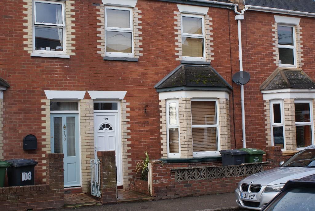 3 bed Mid Terraced House for rent in Shillingford Abbot. From Torbay Accommodation Bureau - Torquay 3 bed Mid Terraced House for rent in Shillingford Abbot. From Torbay Accommodation Bureau - Torquay