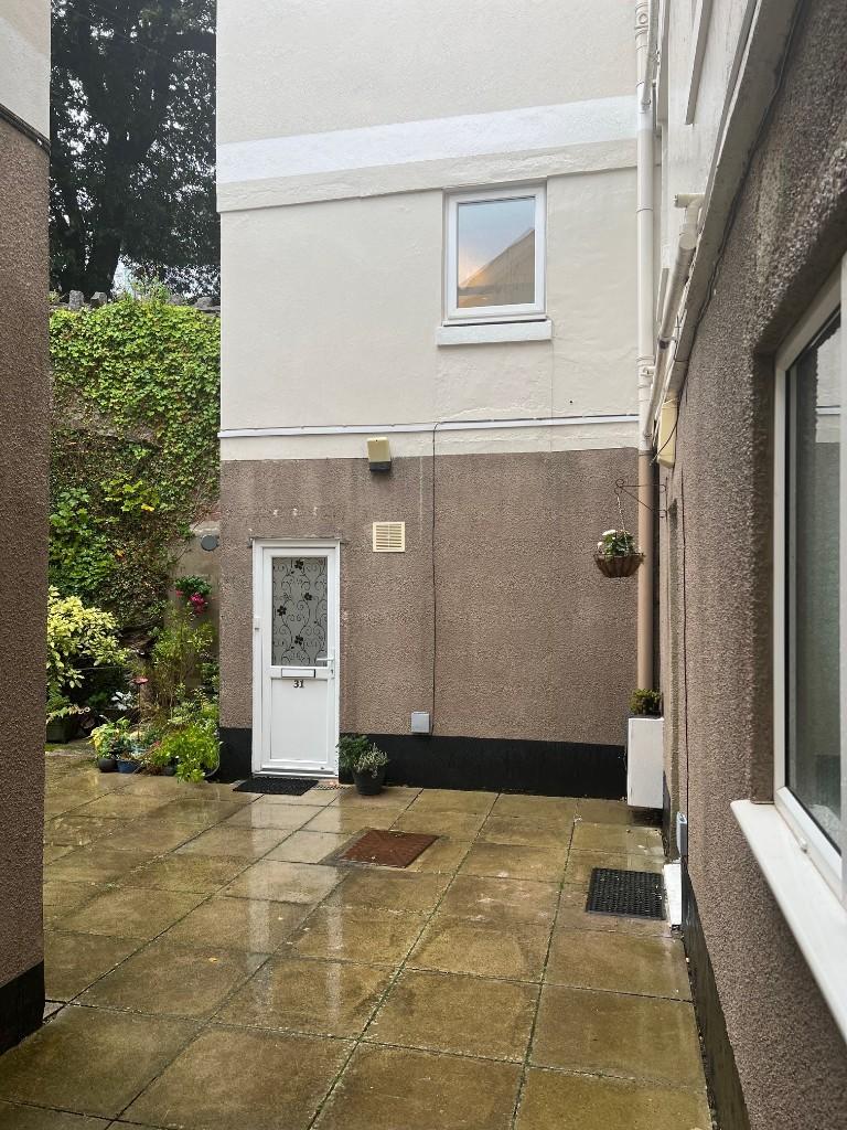 1 bed 1st Floor Flat for rent in Torquay. From Torbay Accommodation Bureau - Torquay 1 bed 1st Floor Flat for rent in Torquay. From Torbay Accommodation Bureau - Torquay