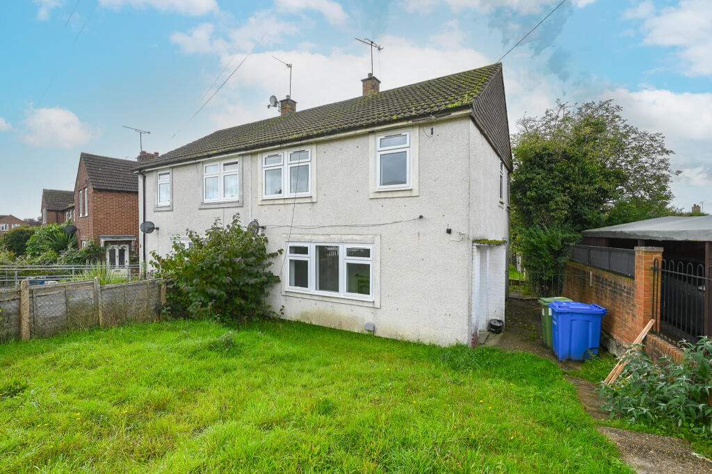 3 bed Semi Detached for rent in Aldershot. From Beacons Sales and Lettings - Aldershot 3 bed Semi Detached for rent in Aldershot. From Beacons Sales and Lettings - Aldershot