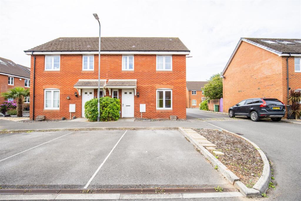 3 bed Semi Detached for rent in Cardiff. From Thomas H Wood - Whitchurch