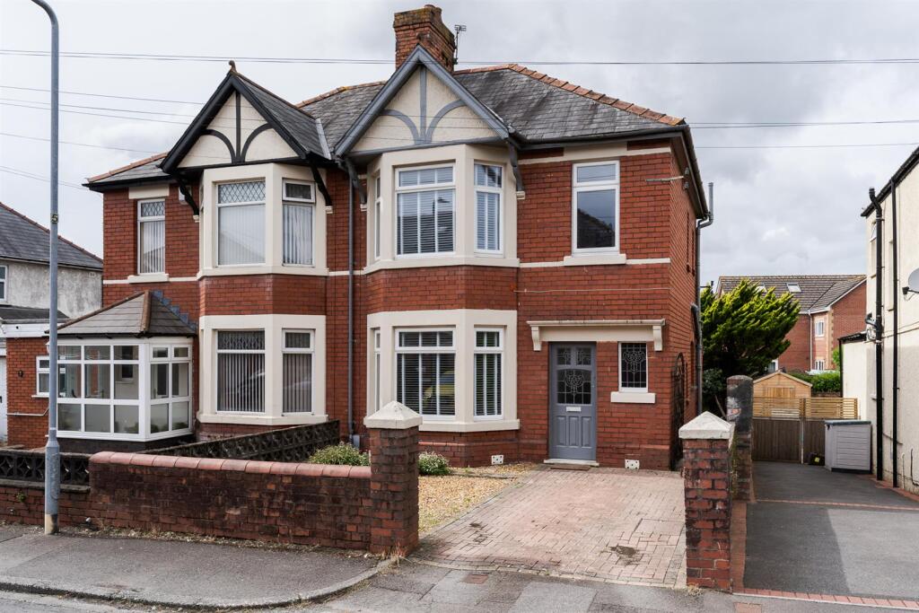 3 bed Semi Detached for rent in Cardiff. From Thomas H Wood - Whitchurch 3 bed Semi Detached for rent in Cardiff. From Thomas H Wood - Whitchurch
