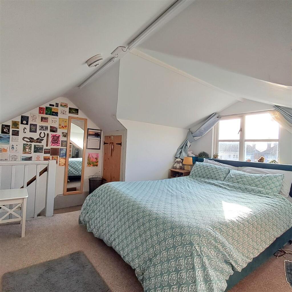 1 bed Semi Detached for rent in Bristol. From Greenwoods Property Centre Ltd - Knowle