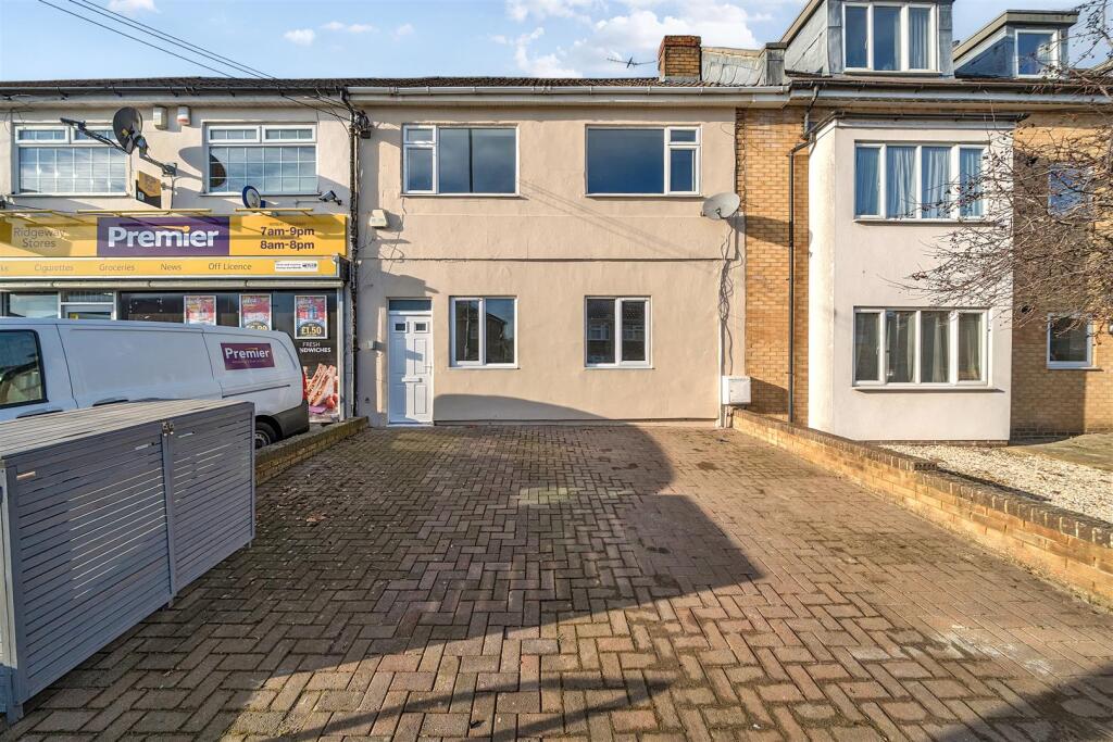 2 bed 1st Floor Flat for rent in Queen Charlton. From Greenwoods Property Centre Ltd - Knowle