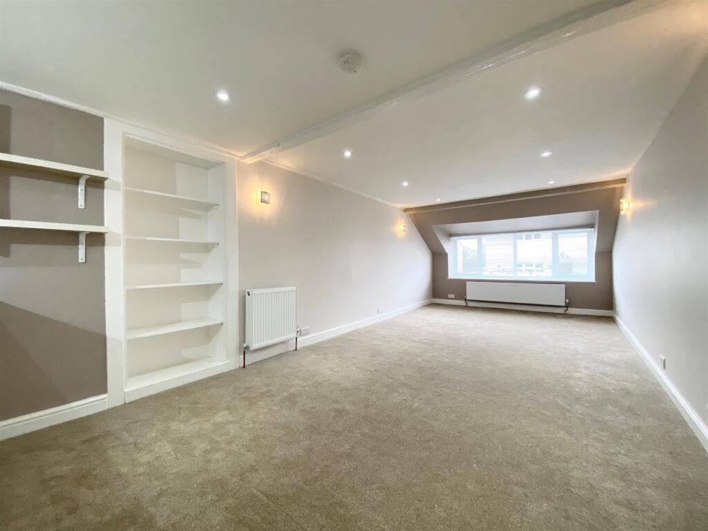 3 bed Annexe for rent in Bristol. From Greenwoods Property Centre Ltd - Knowle