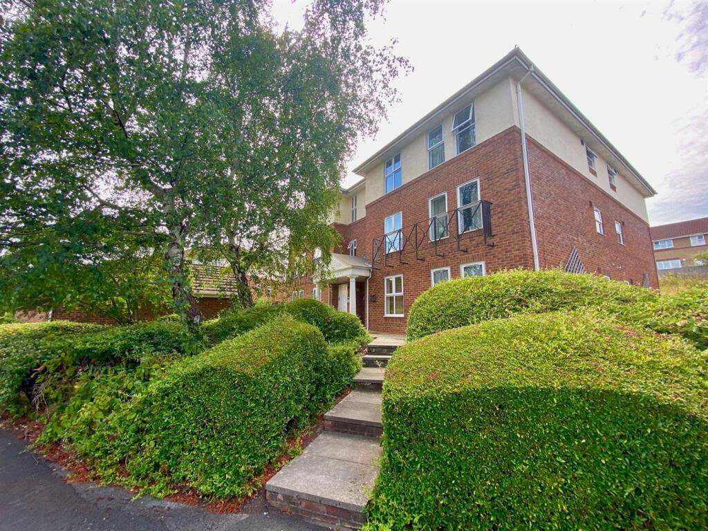 1 bed Apartment for rent in Whiteway. From Greenwoods Property Centre Ltd - Knowle