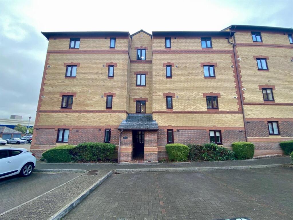 1 bed 1st Floor Flat for rent in Bristol. From Greenwoods Property Centre Ltd - Knowle 1 bed 1st Floor Flat for rent in Bristol. From Greenwoods Property Centre Ltd - Knowle